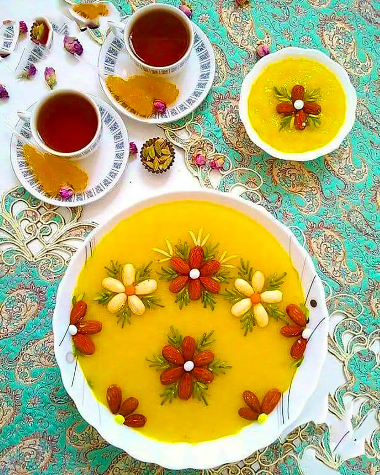 تزیین شله زرد خانگی