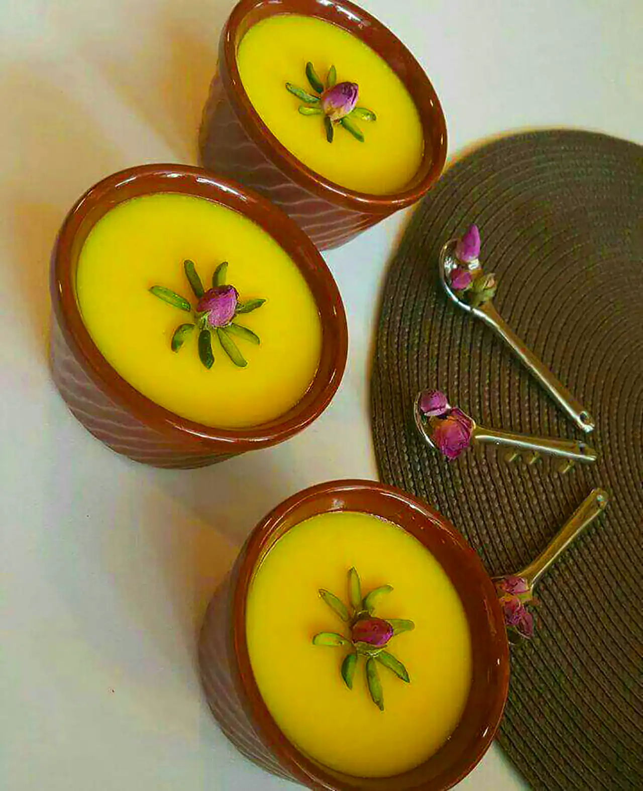 تزیین شله زرد خانگی