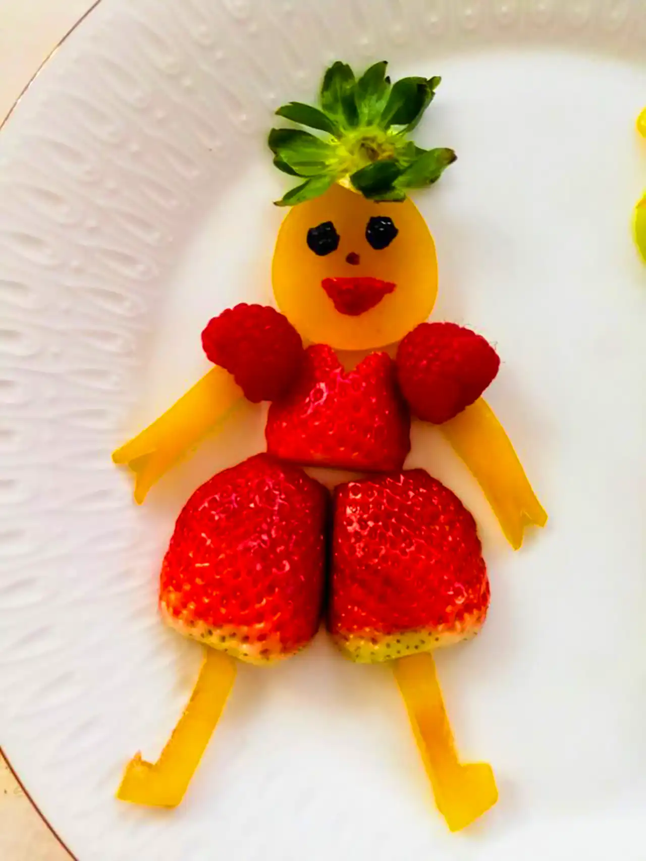 بشقاب میوه اسلایسی کودک