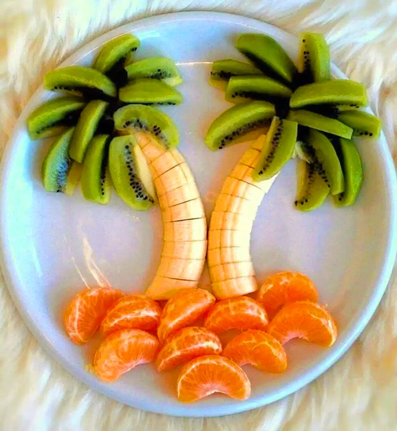 بشقاب میوه اسلایسی کودک