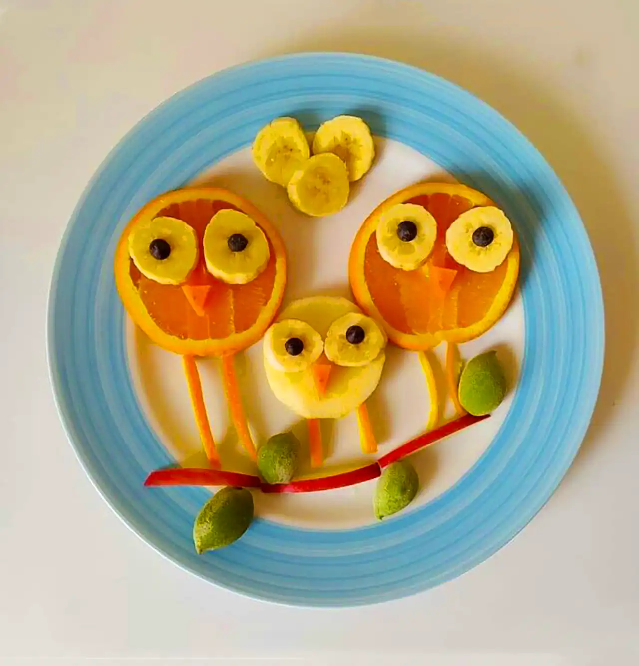 بشقاب میوه اسلایسی کودک