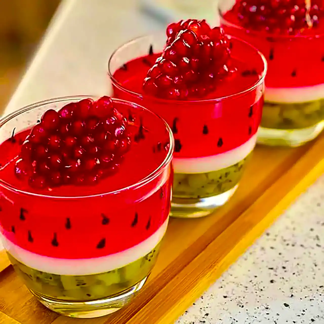 دسر انار برای یلدا