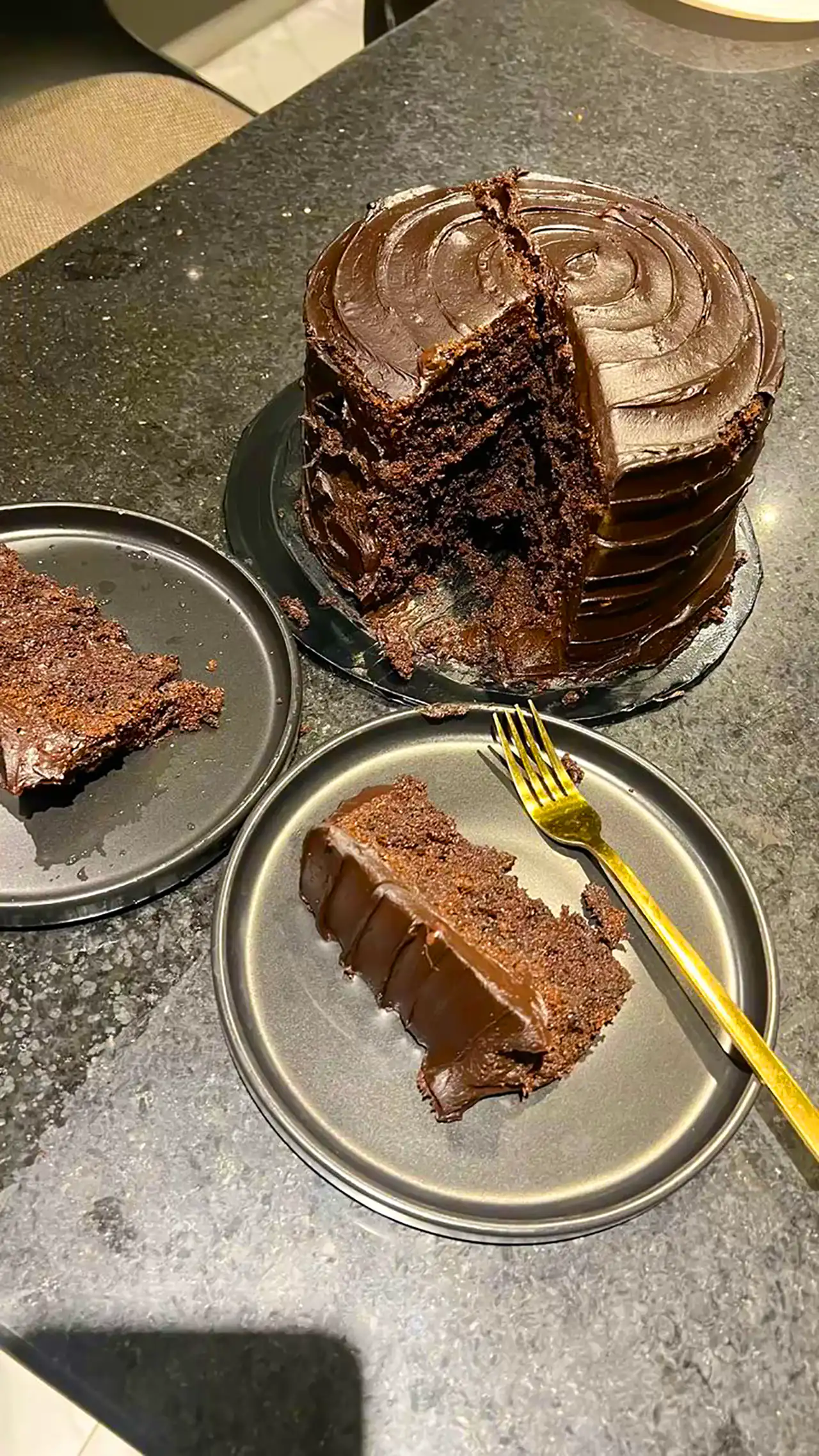 دیزاین کیک شکلاتی خونگی