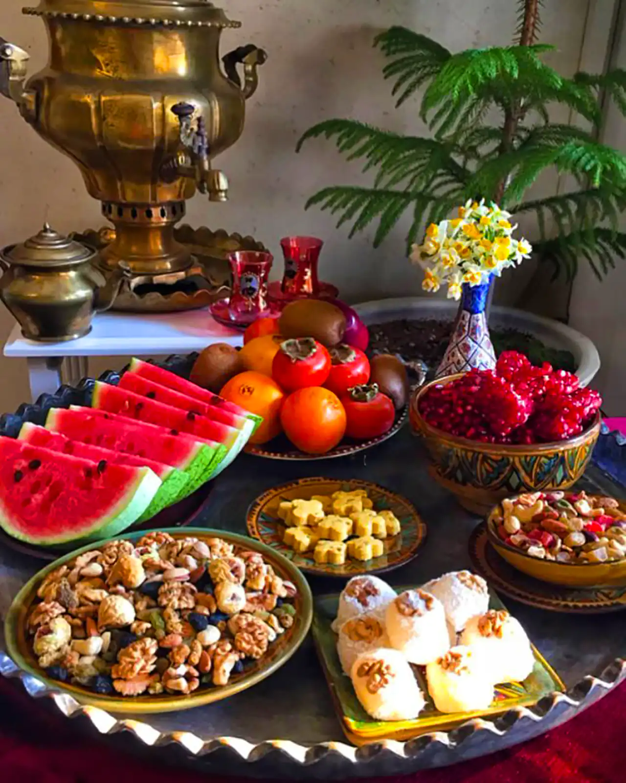 دیزاین میز شب یلدا