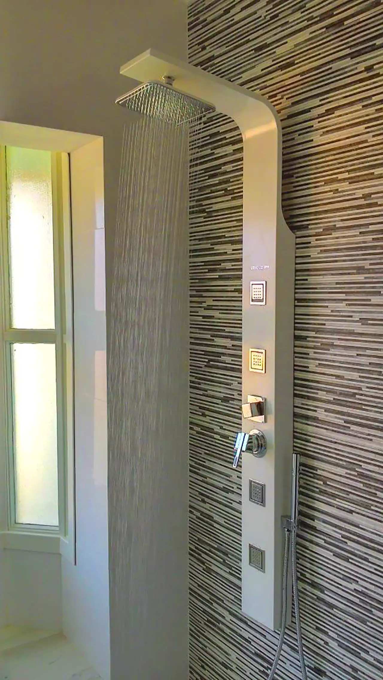 دوش حمام مدرن جدید