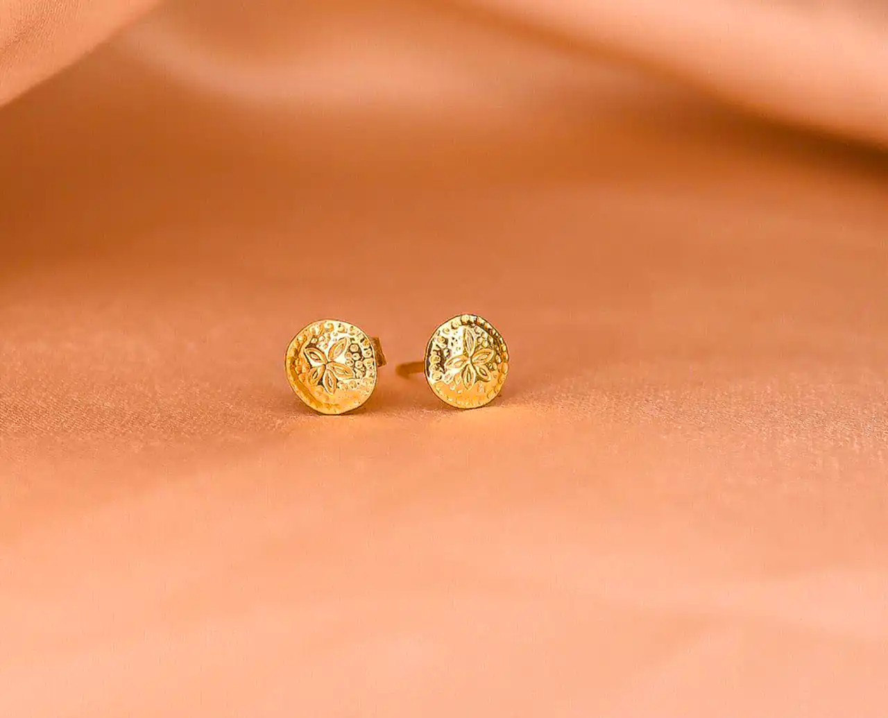 گوشواره میخی طلا اقتصادی