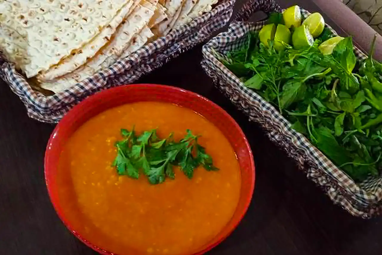 کاسه سوپ رستورانی