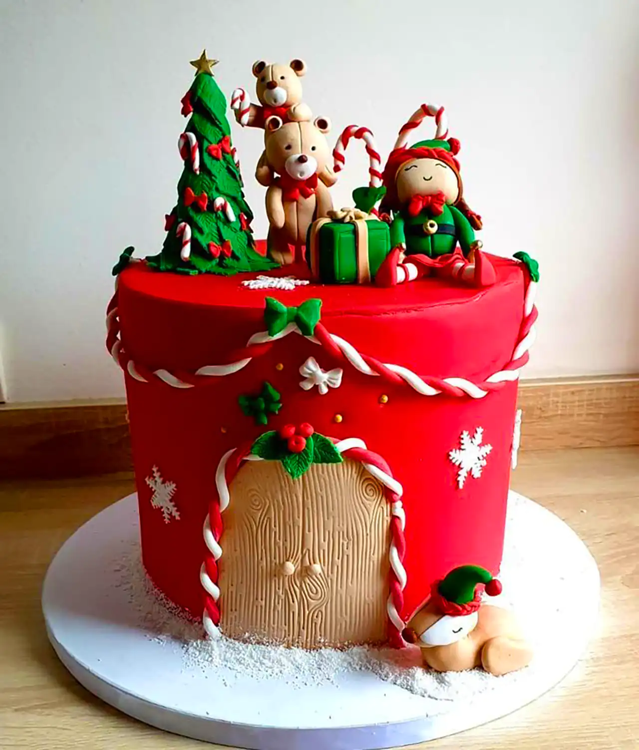 کیک کریسمسی با فوندانت