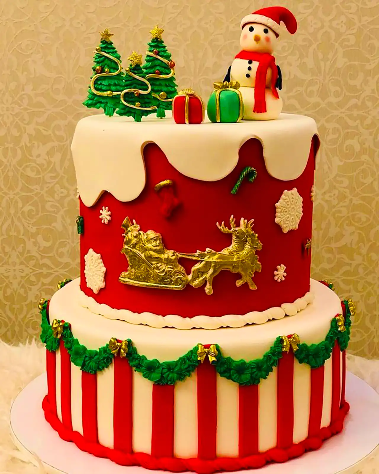 کیک کریسمسی با فوندانت