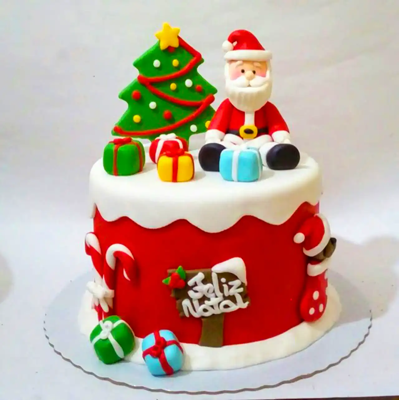 کیک کریسمسی با فوندانت