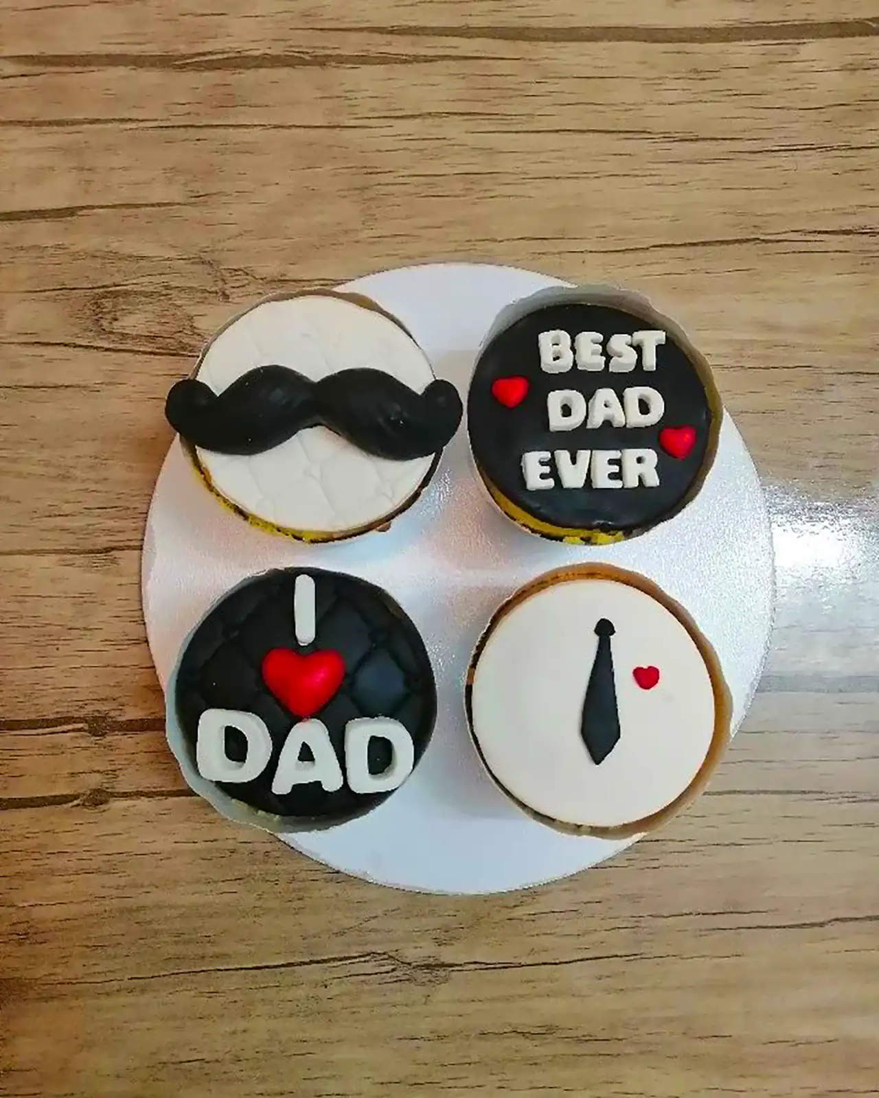 کیک روز مرد جدید