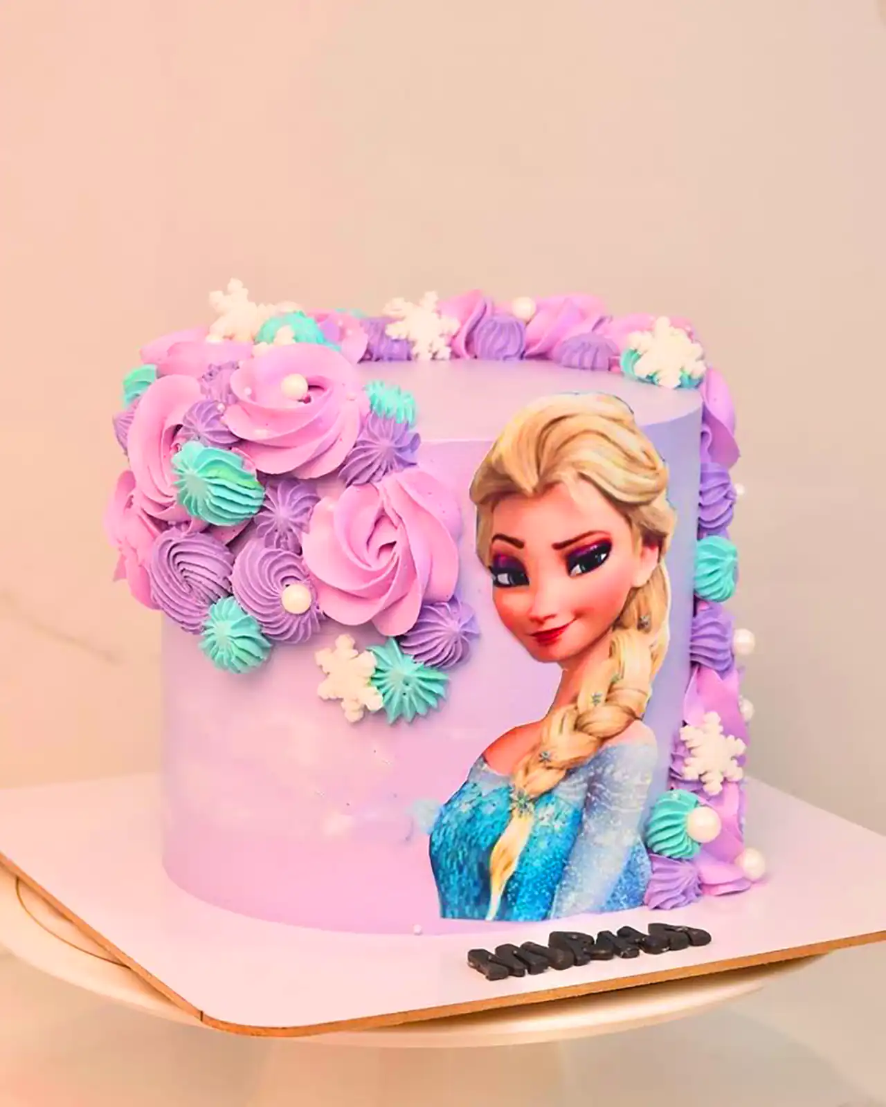 کیک تولد فروزن