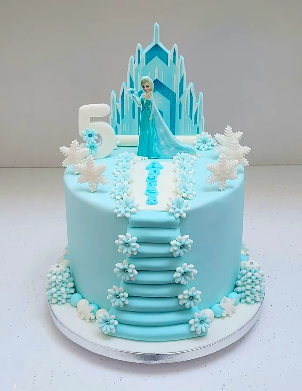 کیک تولد فروزن