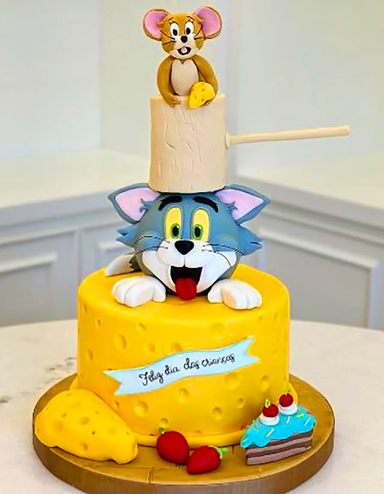 کیک تولد تام و جری