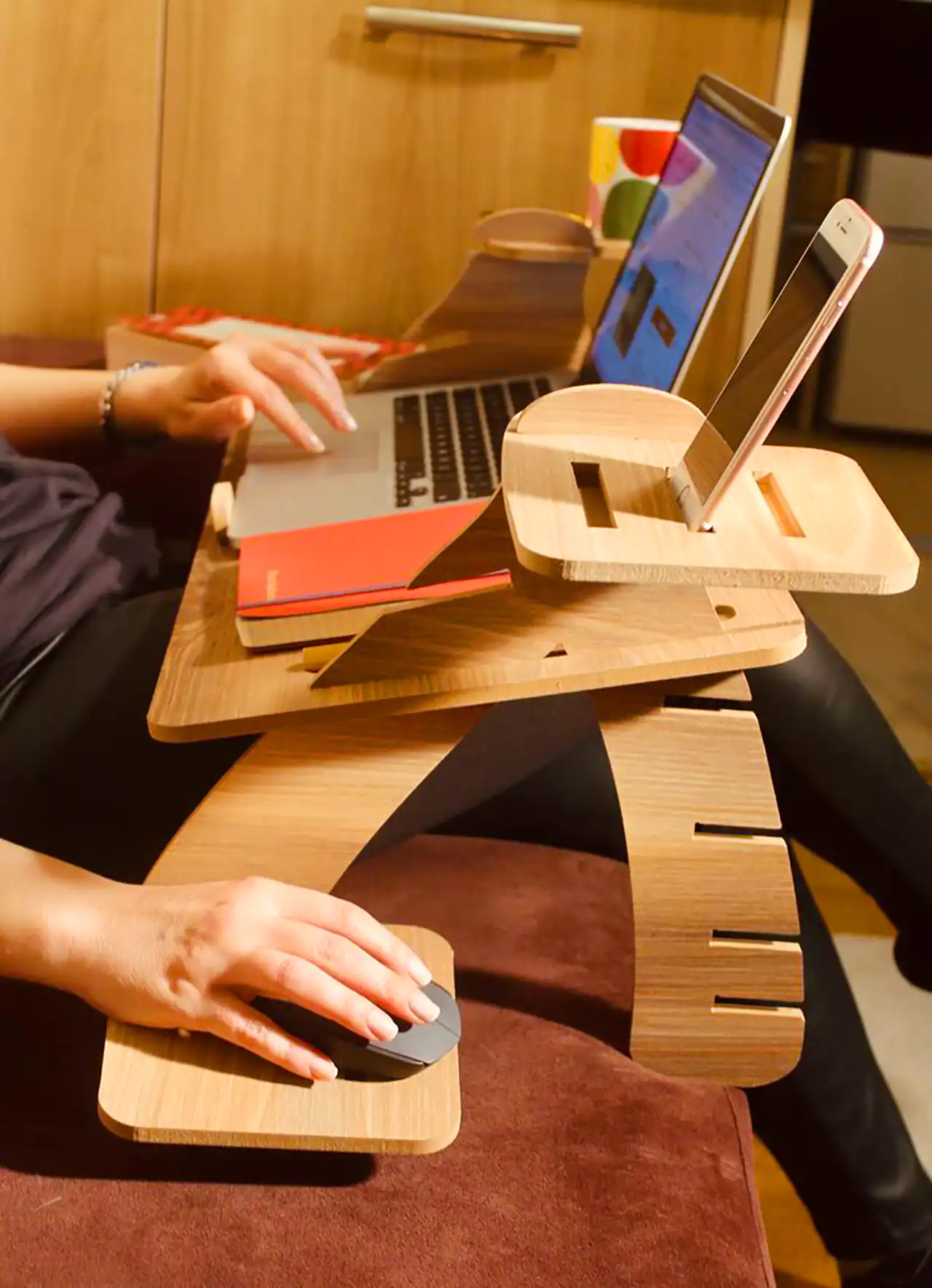 میز کم جا و کاربردی لپ تاپ