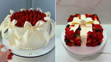 تززین کیک با توت فرنگی