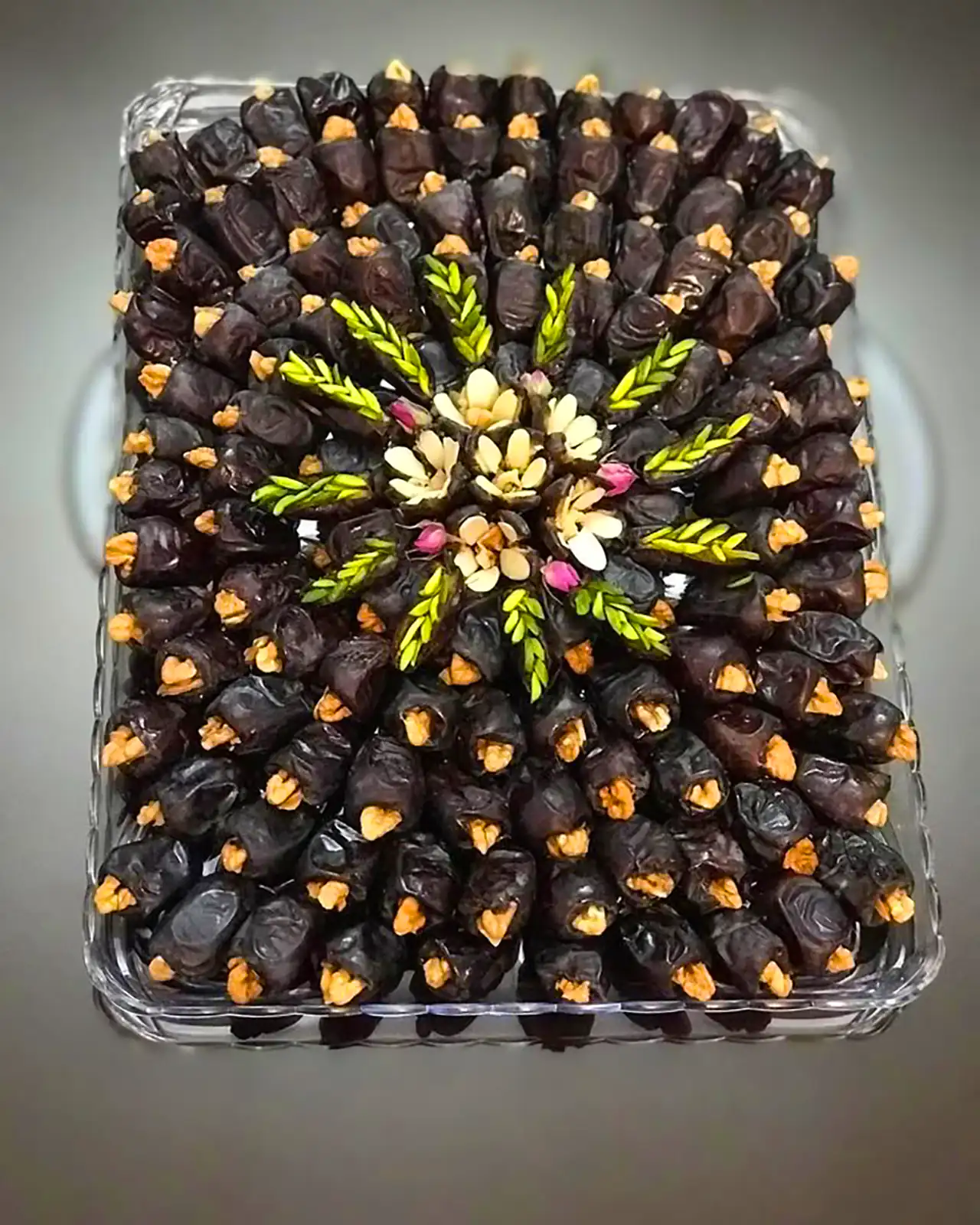 تزئین خرما برای روضه