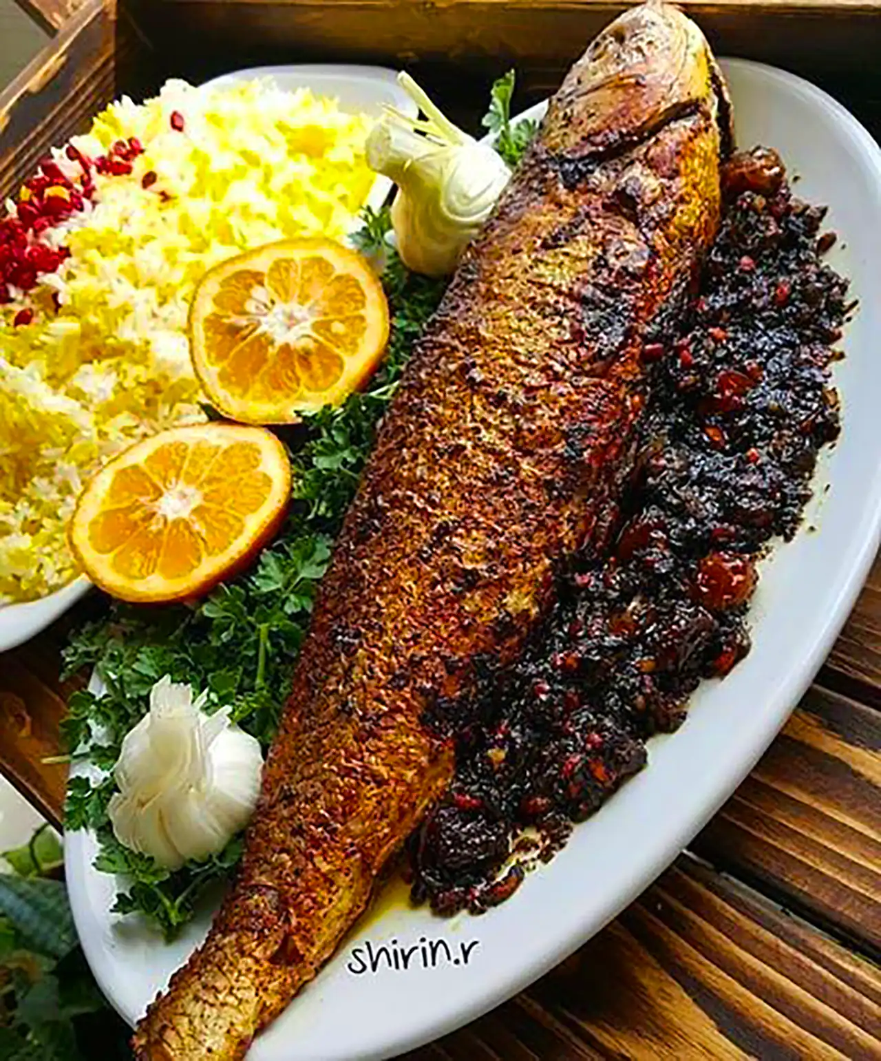 تزیین ماهی شکم پر