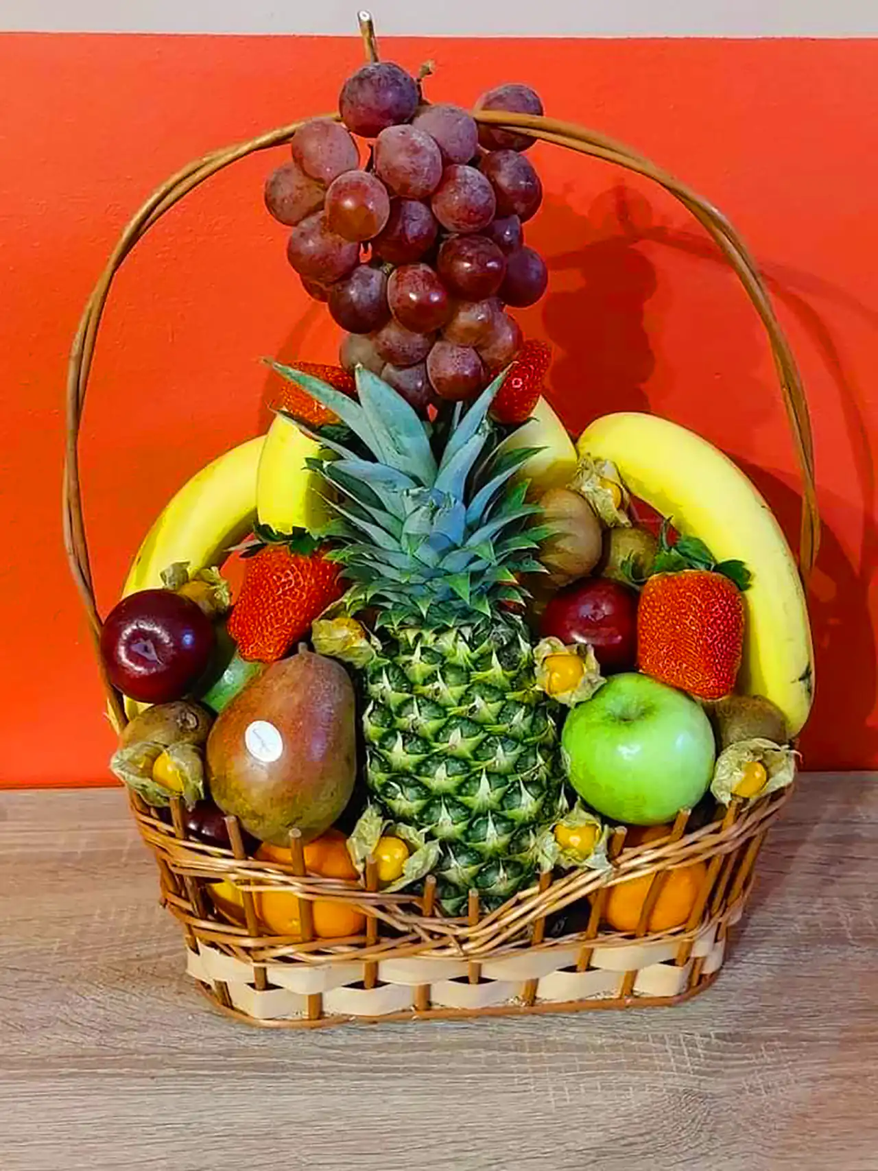 تزئین سبد میوه برای یلدا