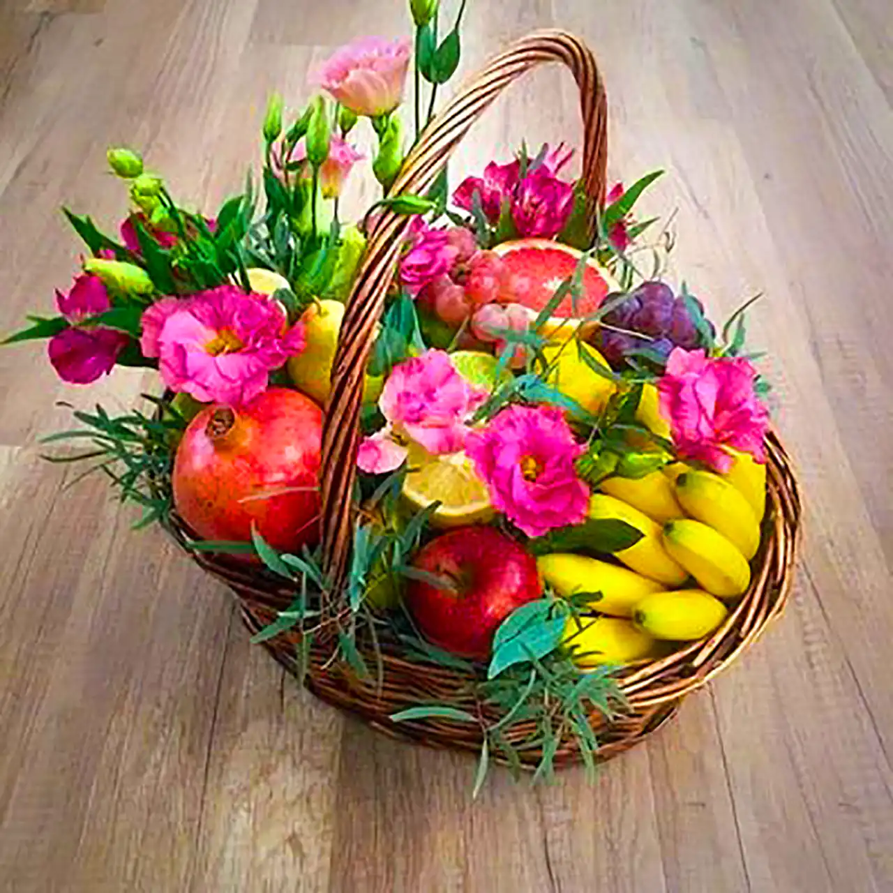 تزئین سبد میوه برای یلدا