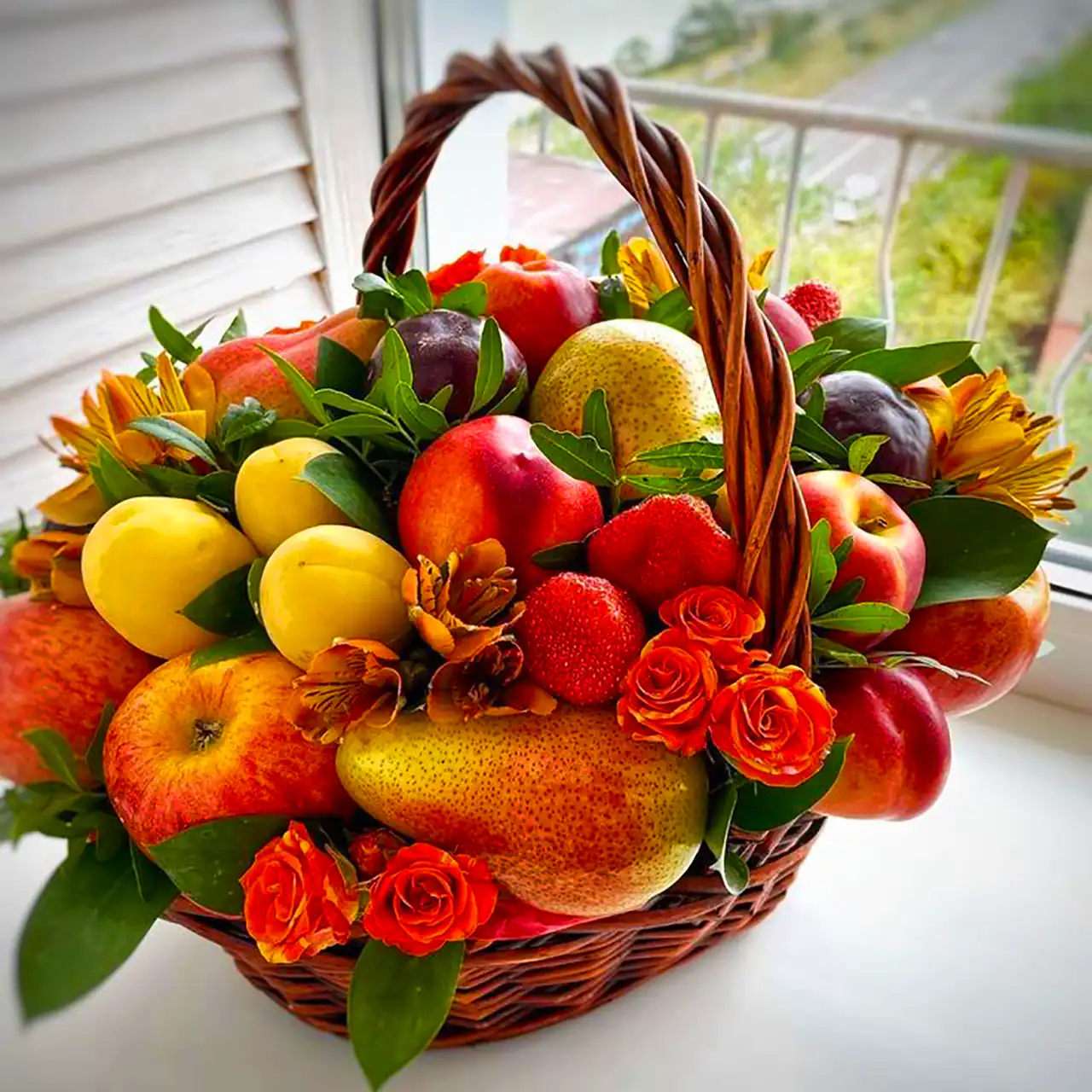 تزئین سبد میوه برای یلدا