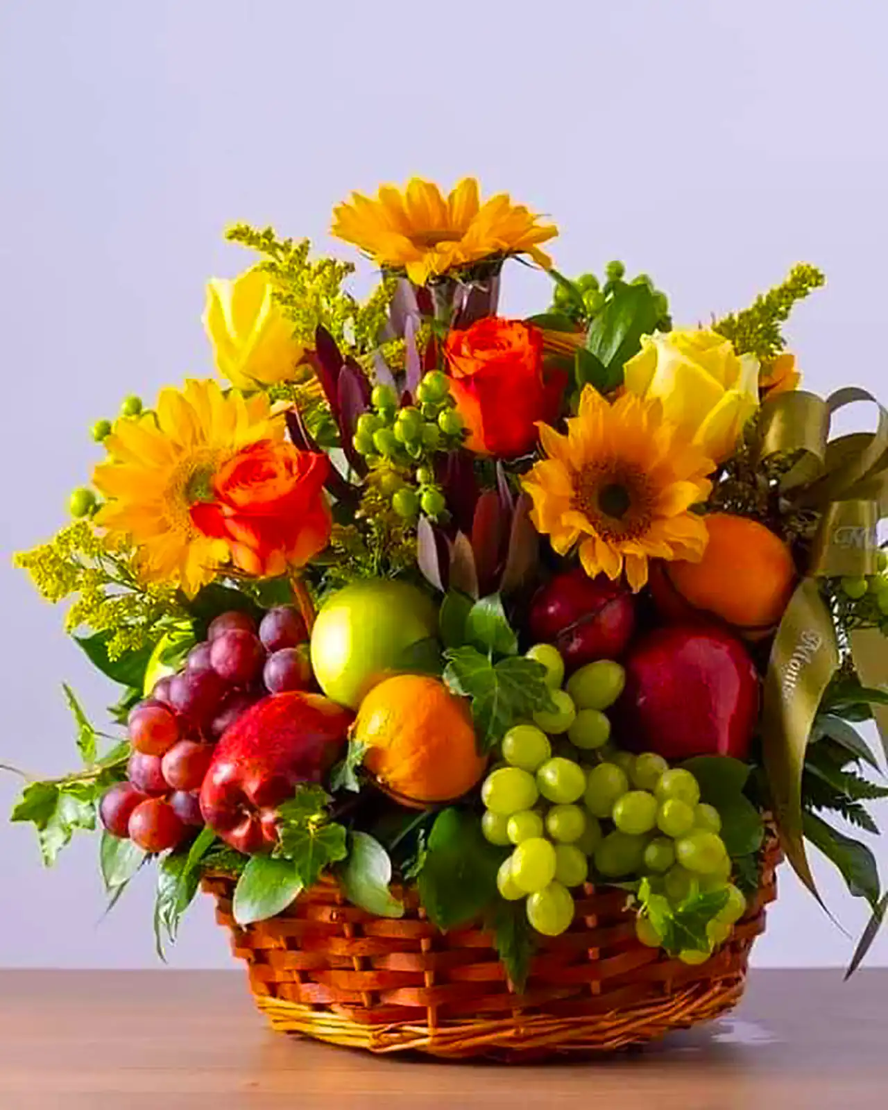 تزئین سبد میوه برای یلدا