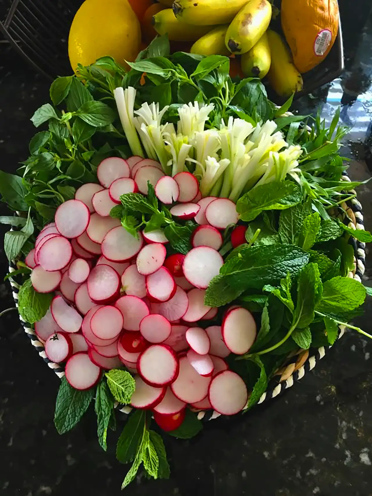 تزئین سبزی خوردن