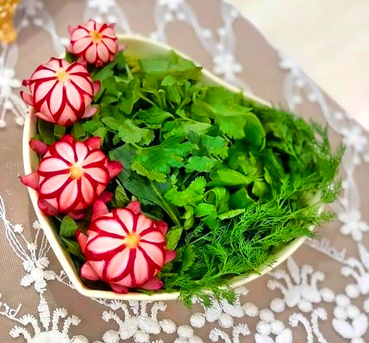 تزئین سبزی خوردن