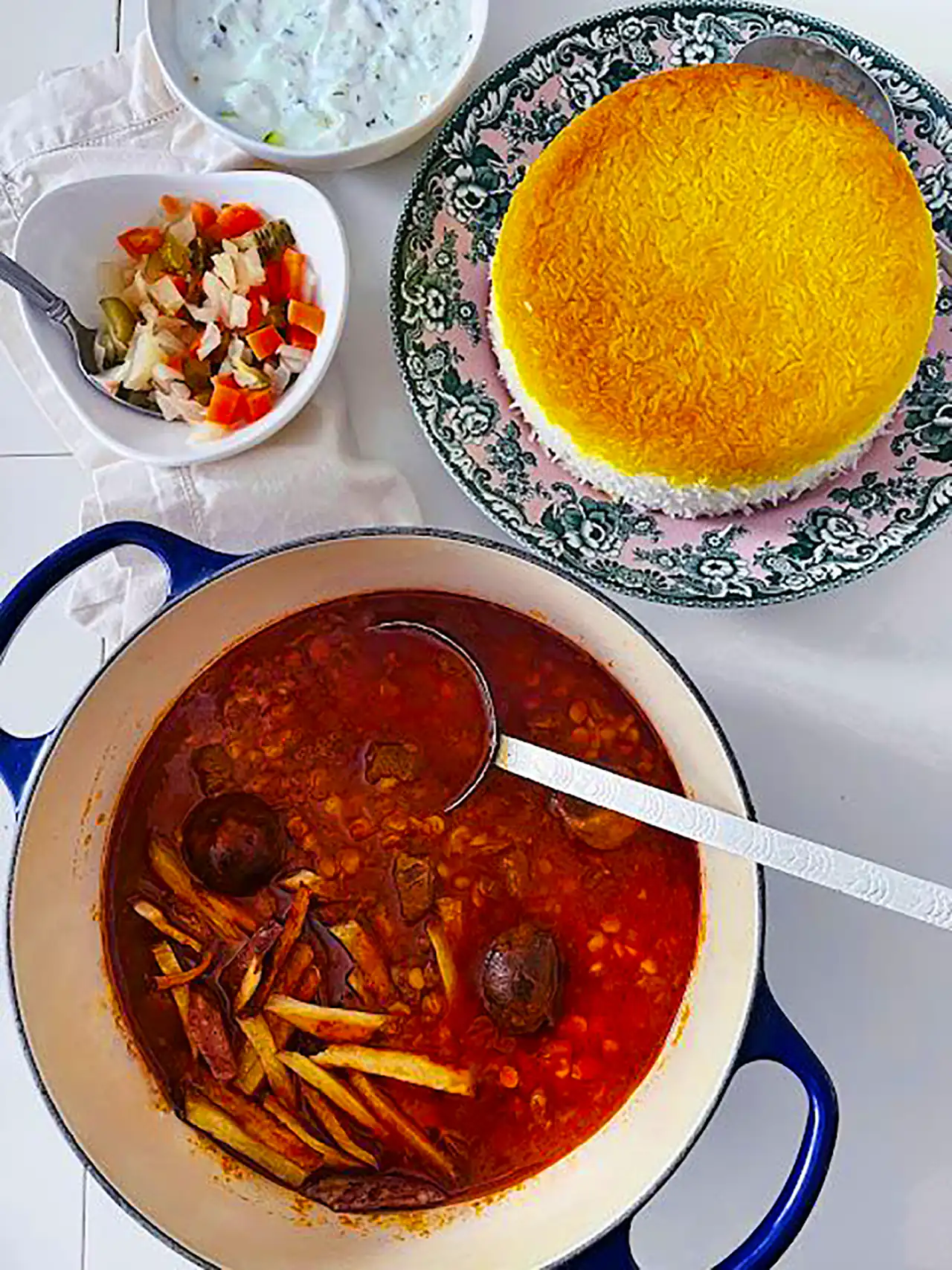 سرو سنتی خورشت قیمه