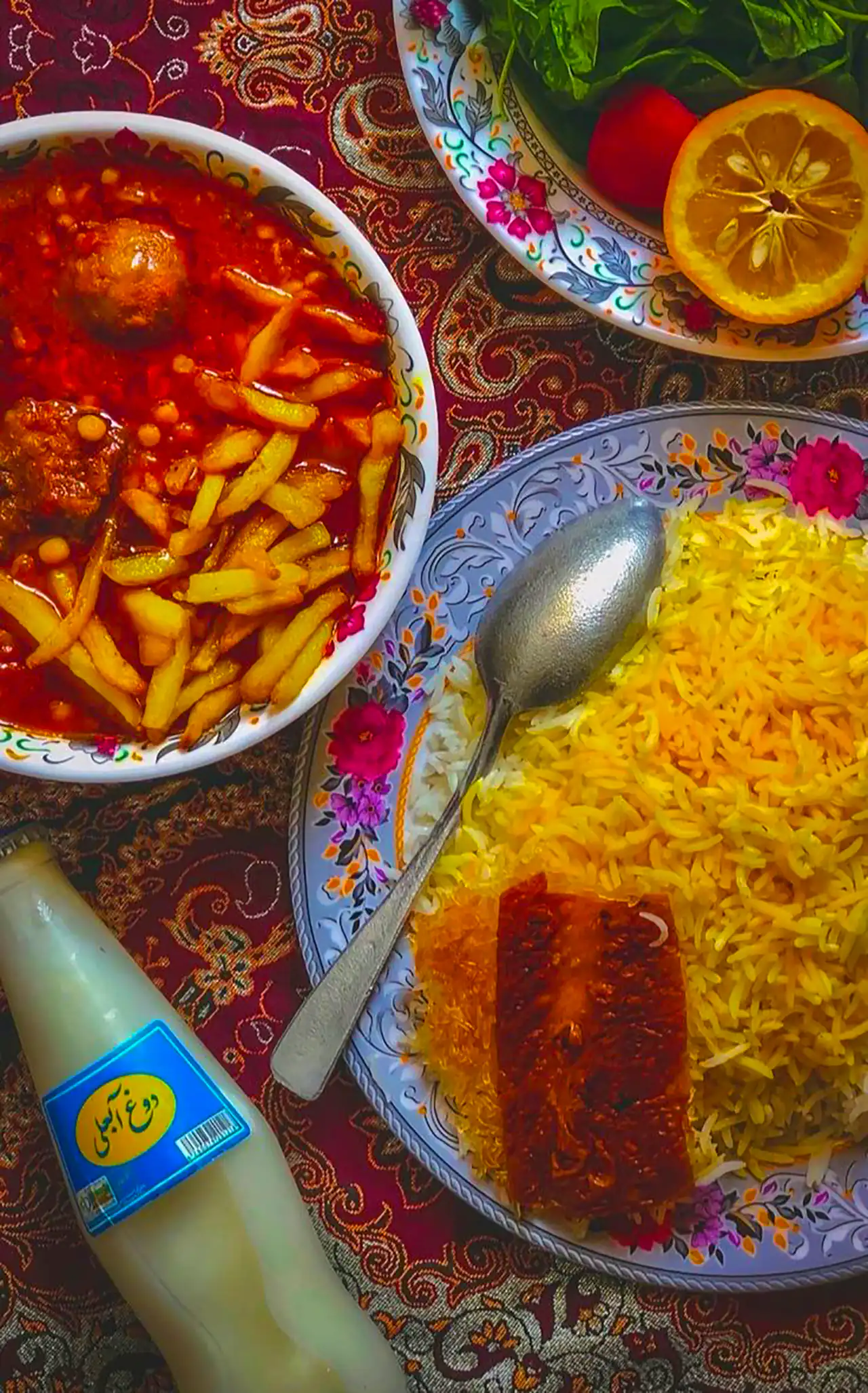 سرو سنتی خورشت قیمه